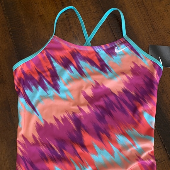Nike Girls One Piece Swimsuit Cross Razorback - Picture 4 of 11